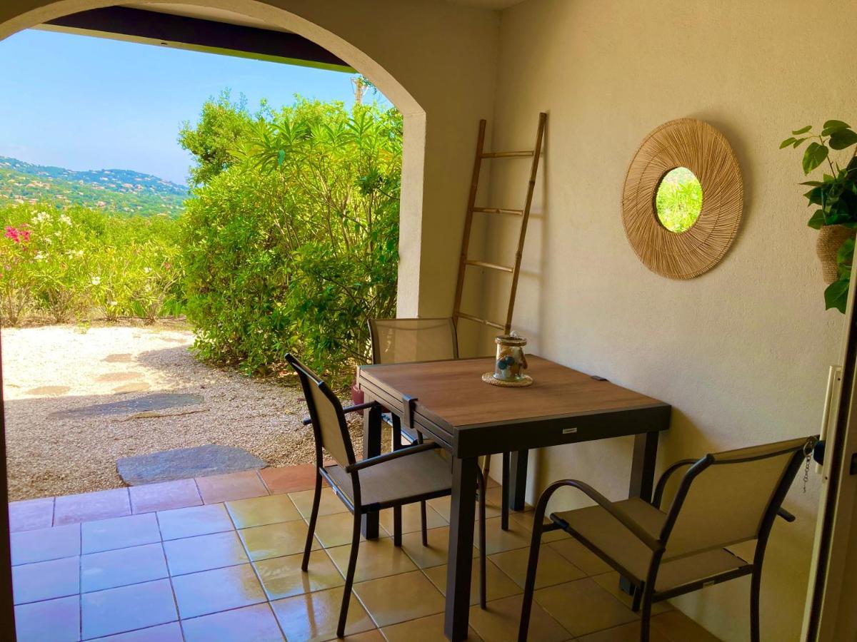 Les Restanques Bougainvillee 2051 Grimaud Exteriör bild